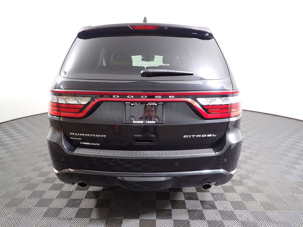 Used 2016 Dodge Durango Citadel w/ Technology Group AWD/4WD image 15