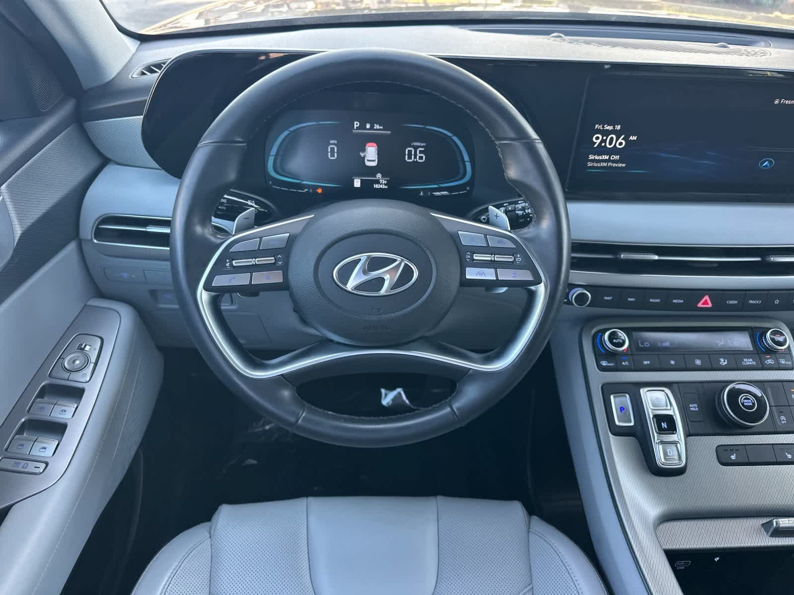 Certified 2024 Hyundai Palisade SEL FWD image 15