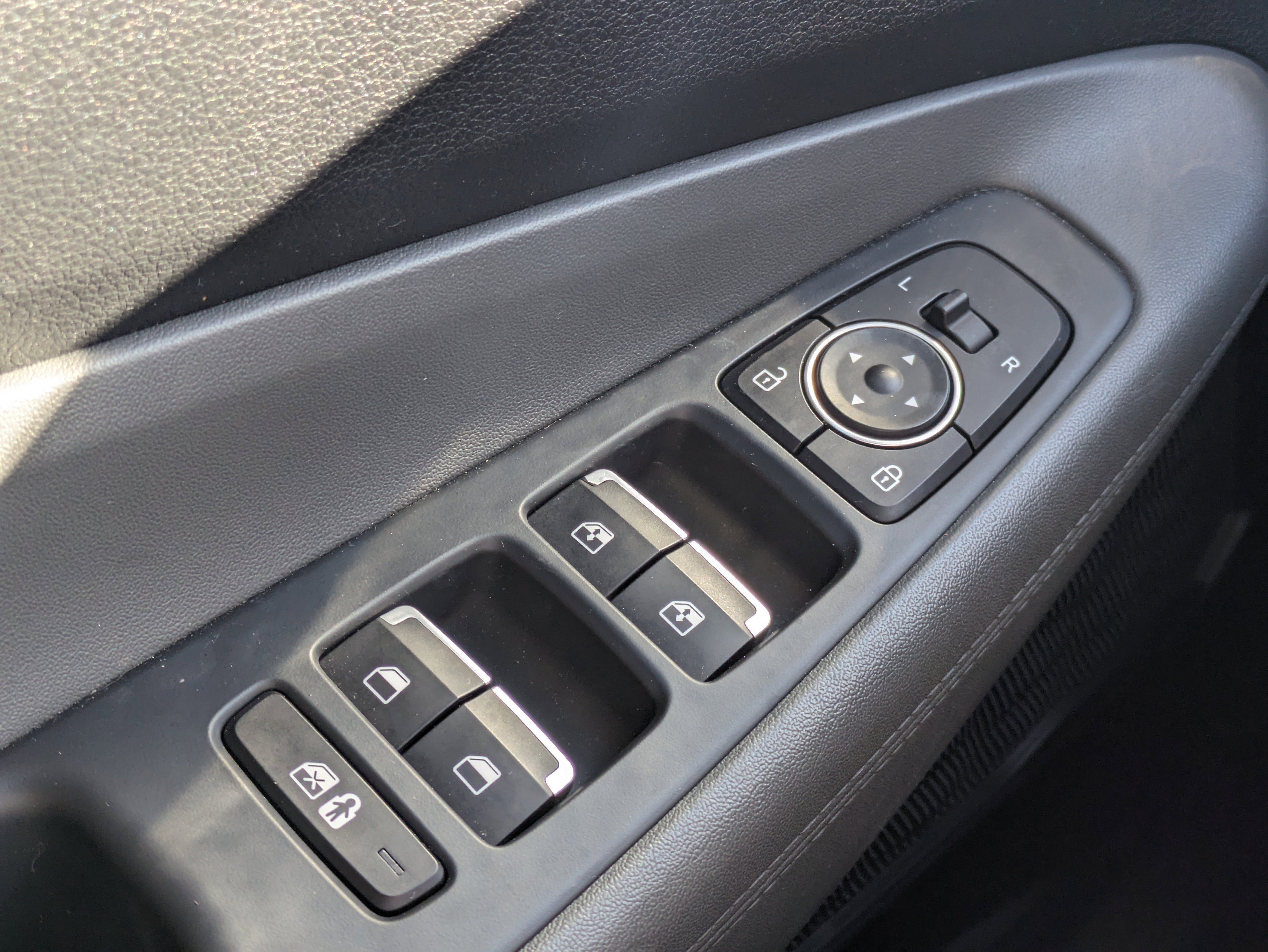 Used 2022 Hyundai Santa Fe SEL image 19