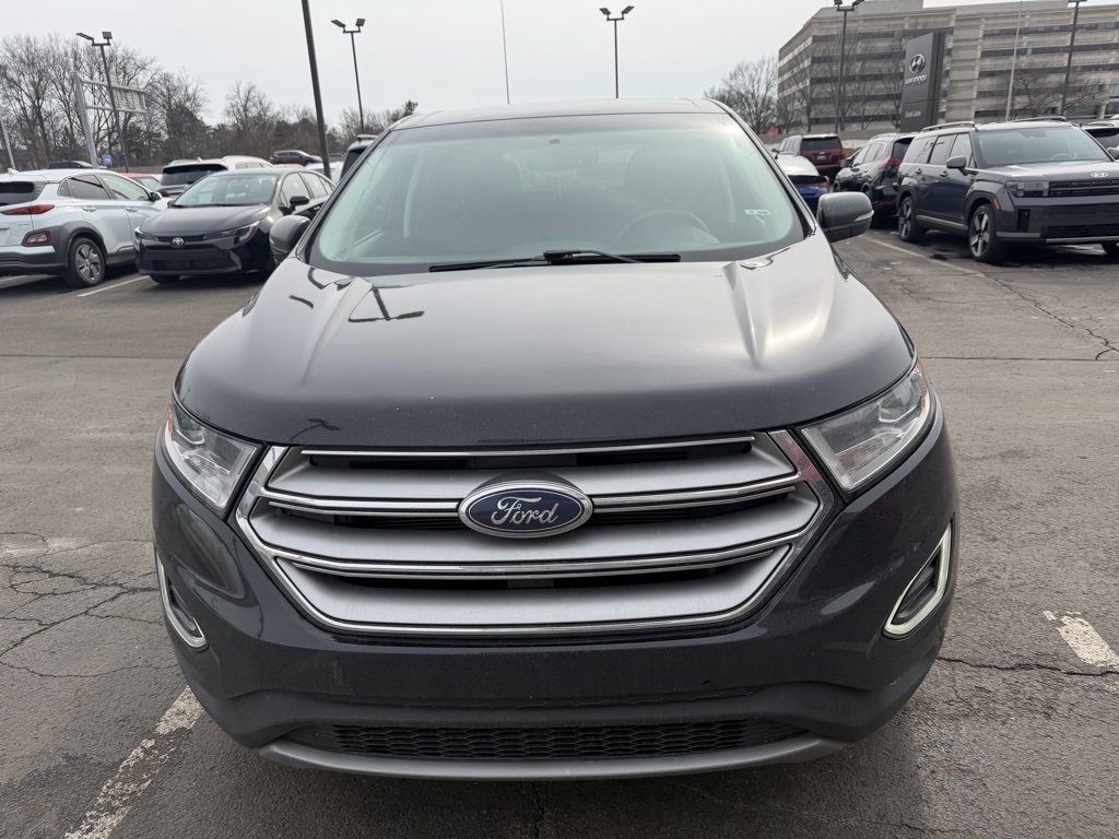 Used 2016 Ford Edge SEL w/ Equipment Group 201A image 2