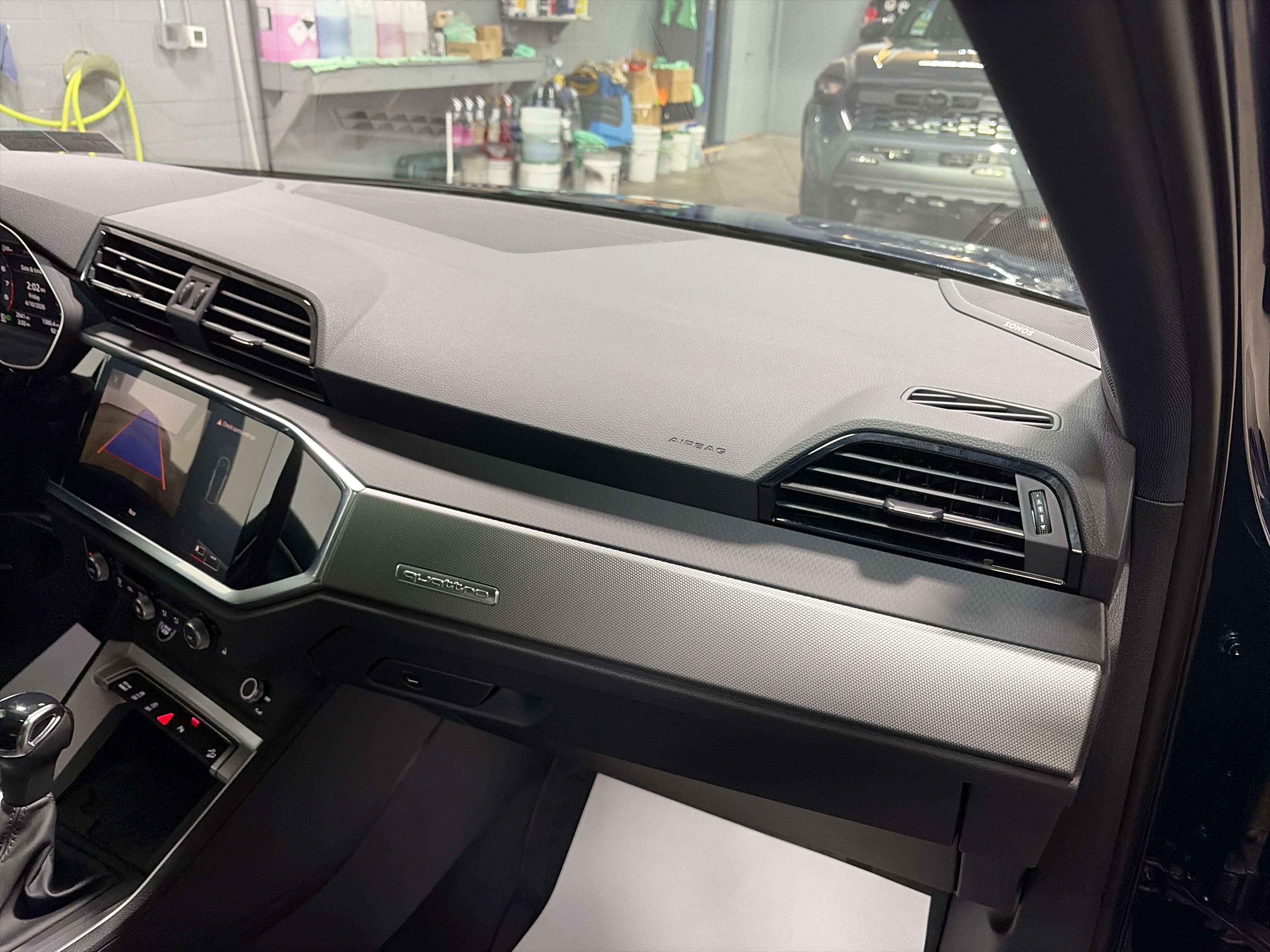 Certified 2025 Audi Q3 2.0T Premium w/ Convenience Plus Package image 35