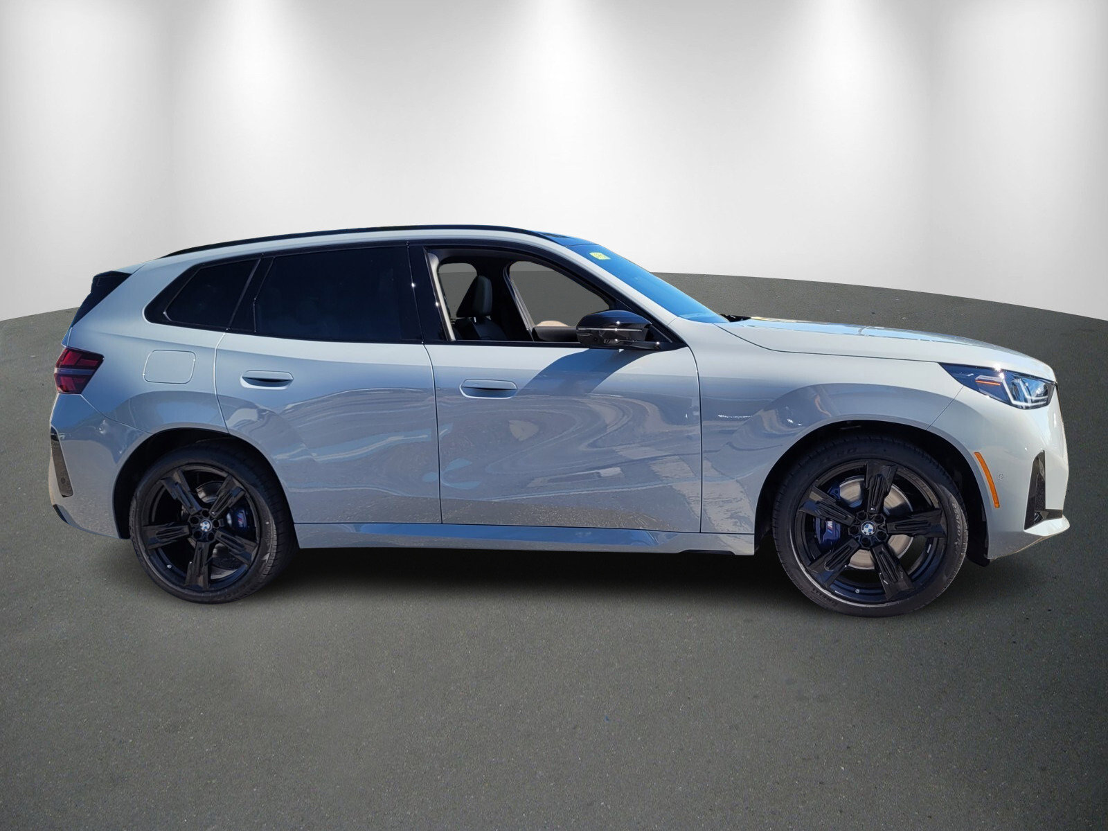 Used 2026 BMW X3 M50 w/ Premium Package image 8