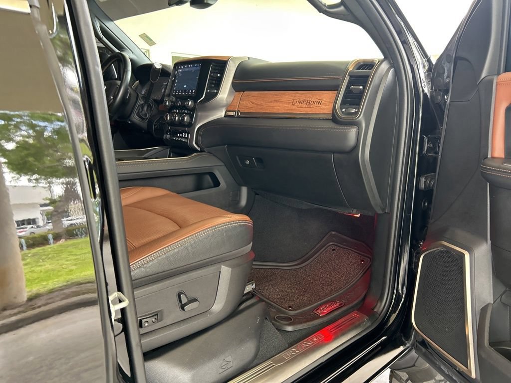 Used 2023 RAM 2500 Limited AWD/4WD image 30