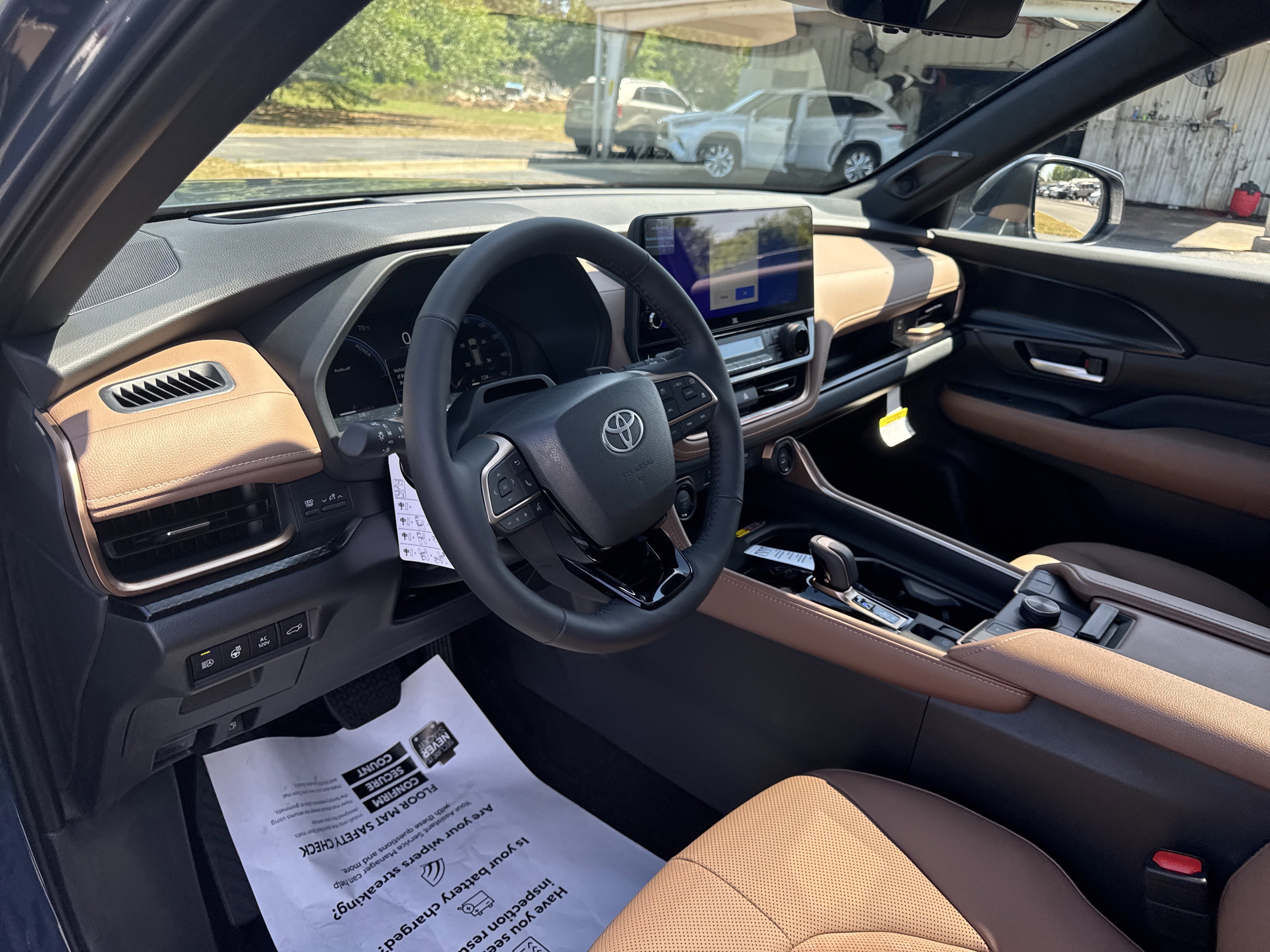 New 2026 Toyota Grand Highlander AWD Hybrid image 15