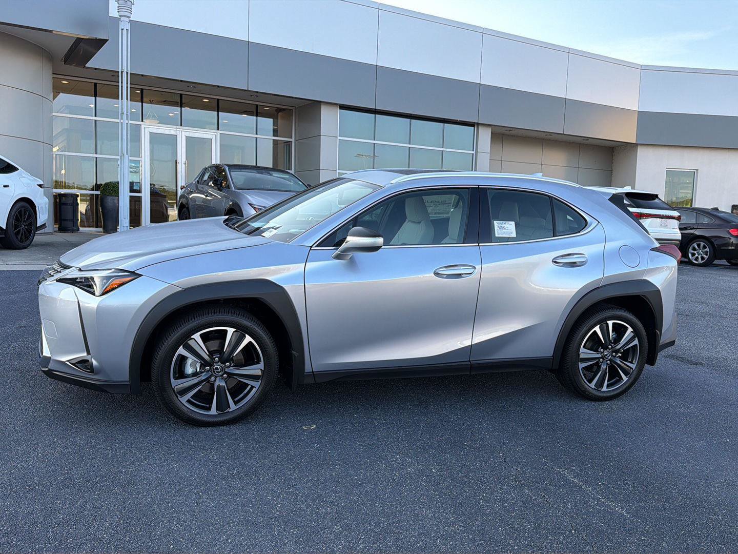 New 2026 Lexus UX 300h FWD w/ Accessory Package (Z2) image 3