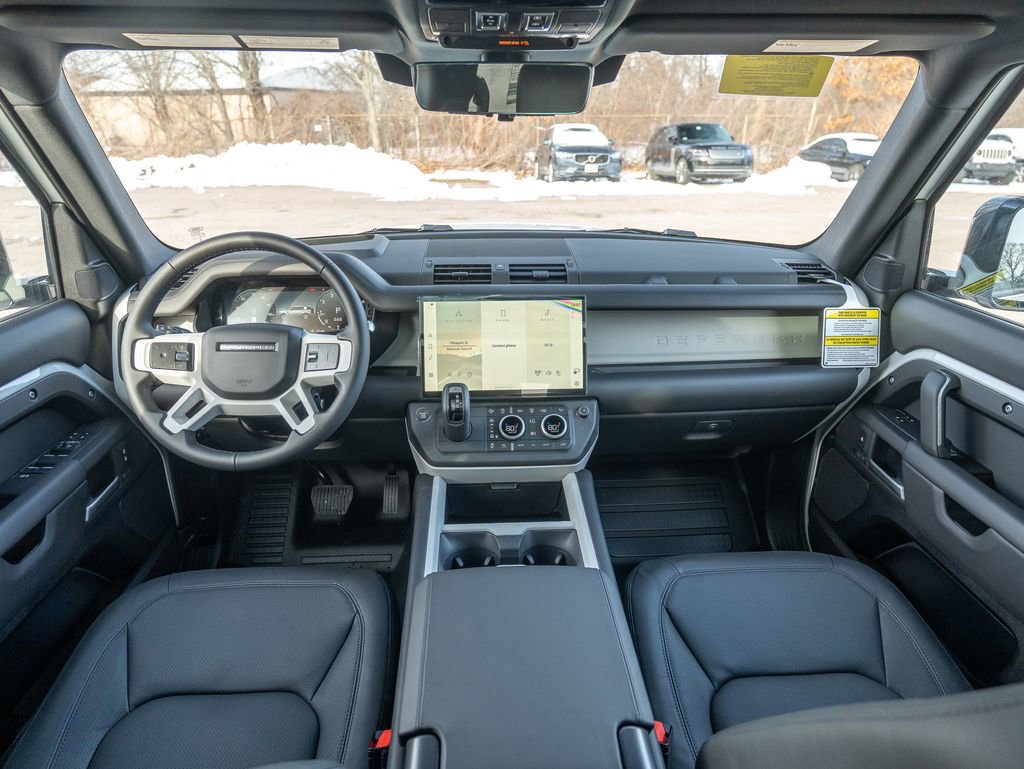 New 2026 Land Rover Defender 110 X-Dynamic SE image 17