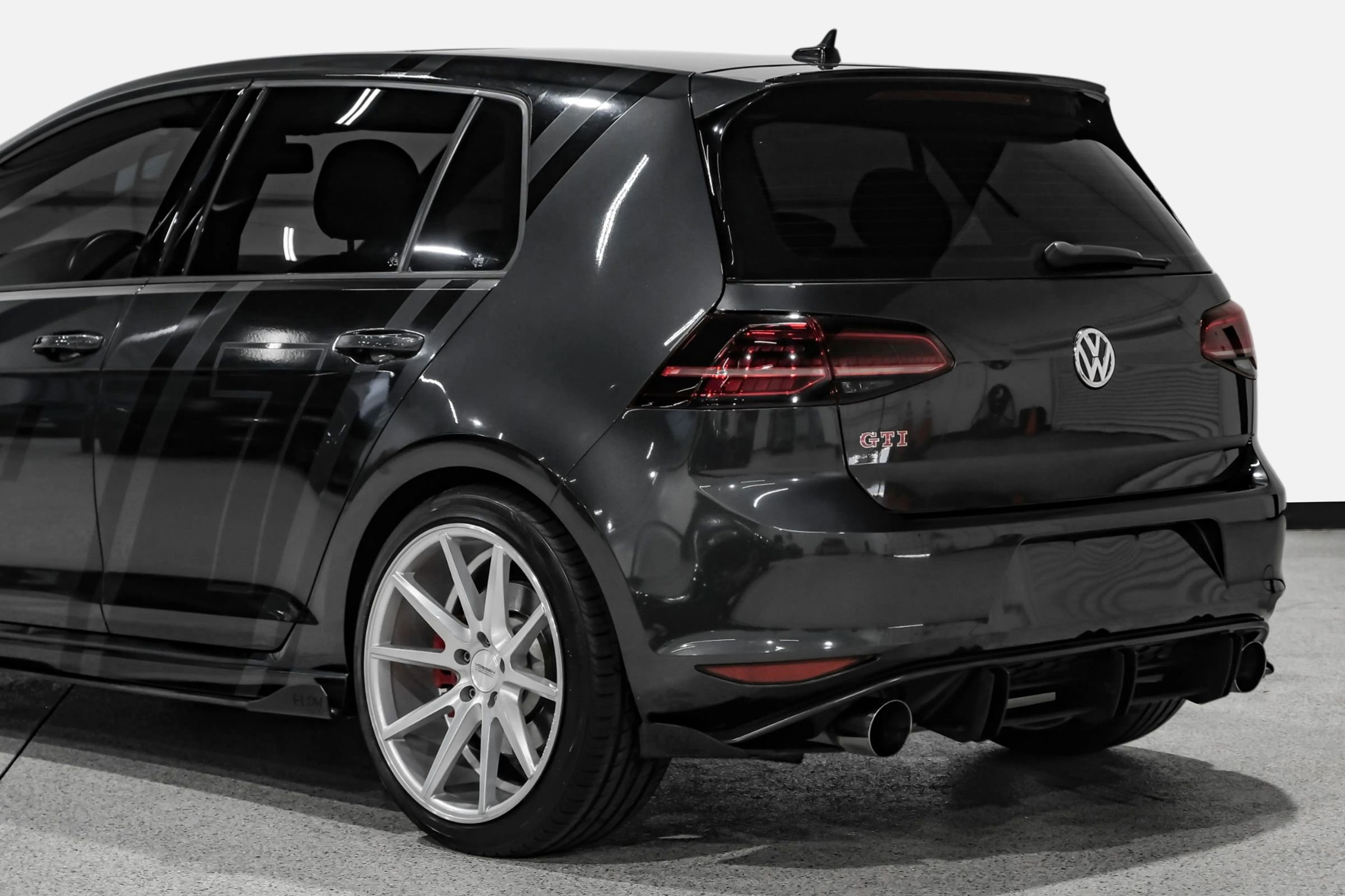 Used 2017 Volkswagen GTI Autobahn FWD image 13