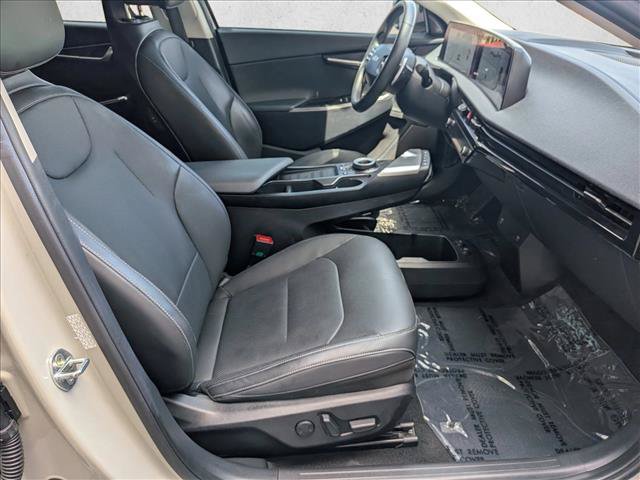 Used 2022 Kia EV6 Wind w/ Wind Technology Package AWD/4WD image 28
