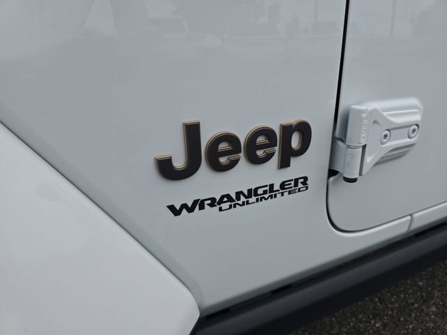 Used 2022 Jeep Wrangler Unlimited Rubicon image 33