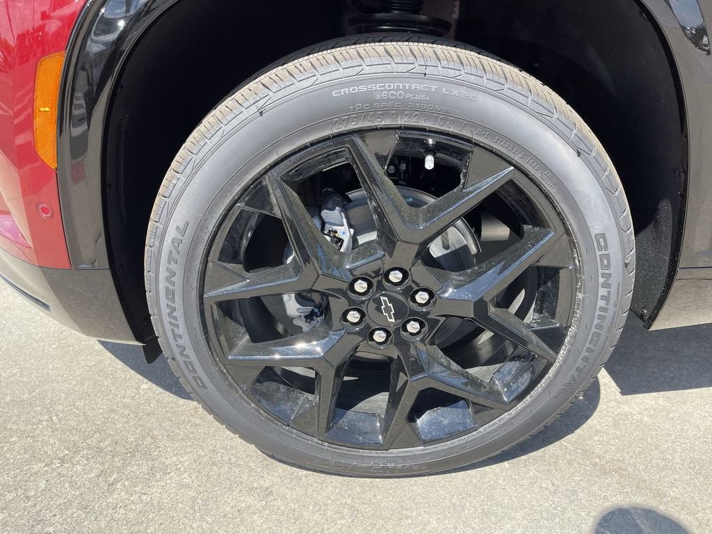 New 2026 Chevrolet Traverse RS w/ LPO, Floor Liner Package AWD/4WD image 10
