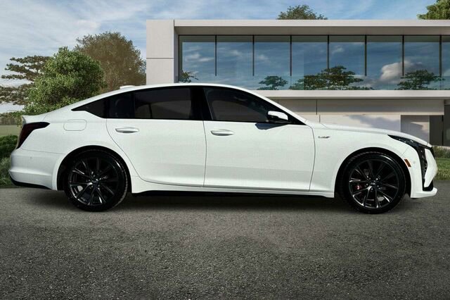 New 2026 Cadillac CT5 V image 3