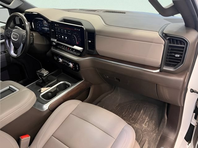 Used 2022 GMC Sierra 1500 SLT AWD/4WD image 14