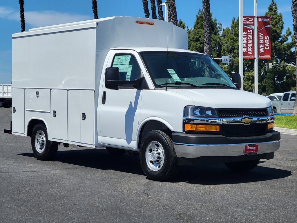 New 2026 Chevrolet Express 3500 w/ Power Convenience Package RWD image 29