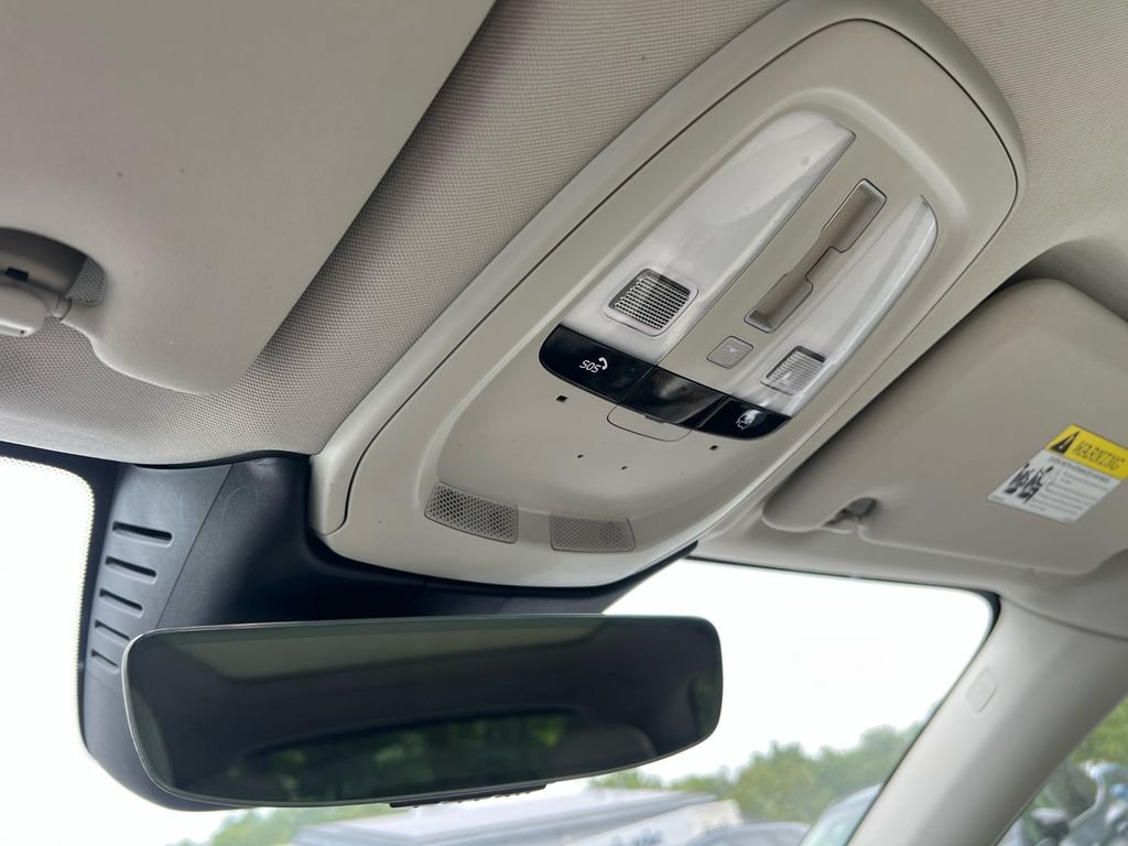 Certified 2023 Volvo XC60 B6 Ultimate w/ Protection Package Premier AWD/4WD image 20