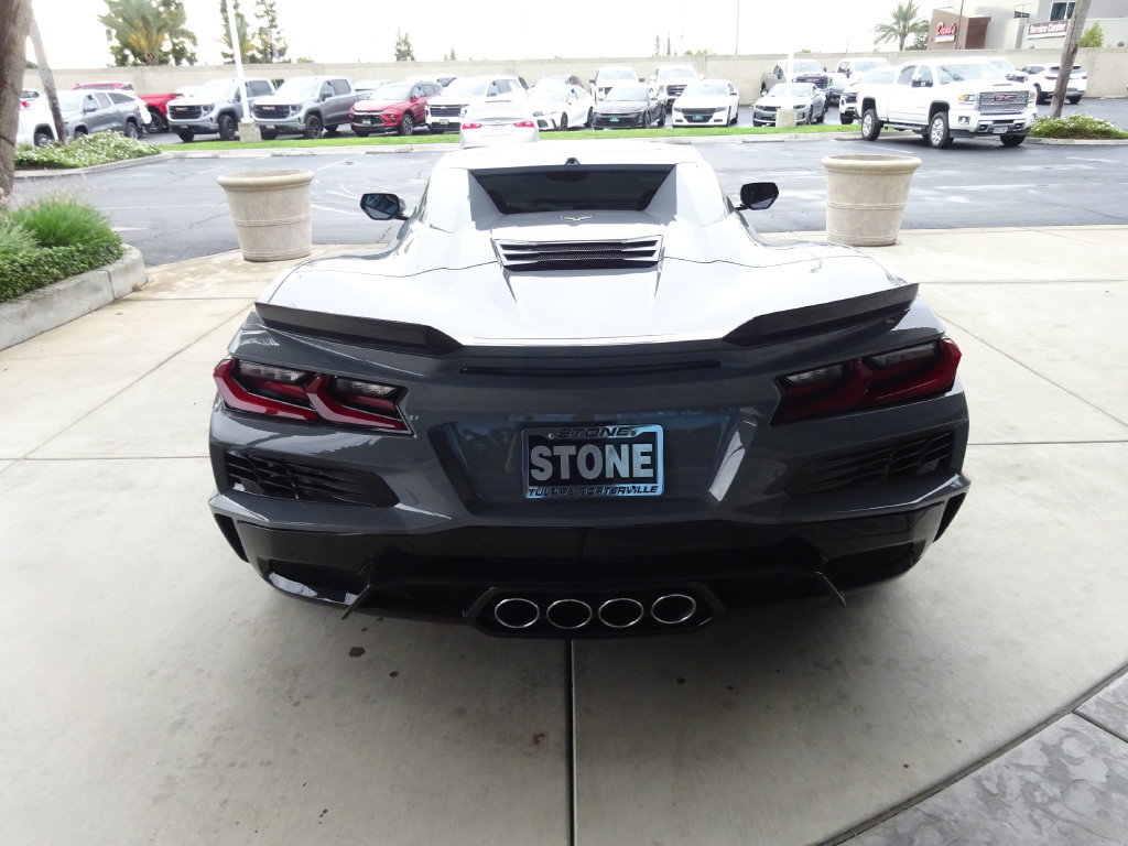 Used 2025 Chevrolet Corvette Z06 RWD image 7