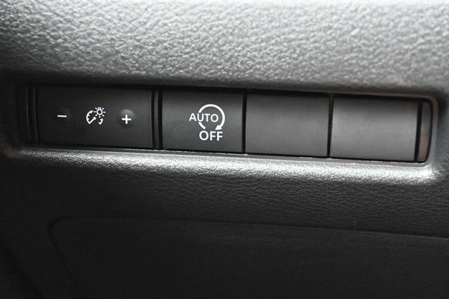 Used 2025 Nissan Rogue S AWD/4WD image 25