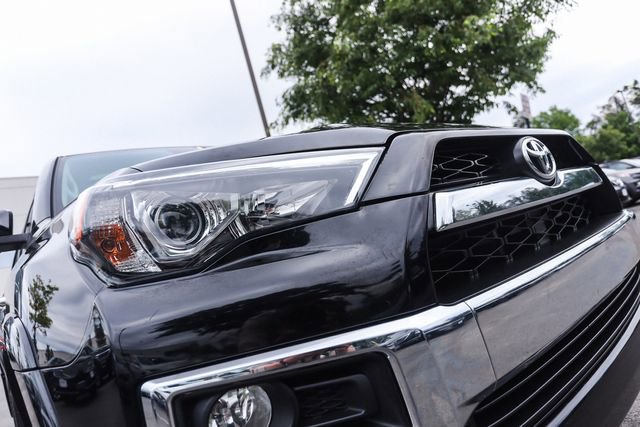 Used 2018 Toyota 4Runner Limited AWD/4WD image 12
