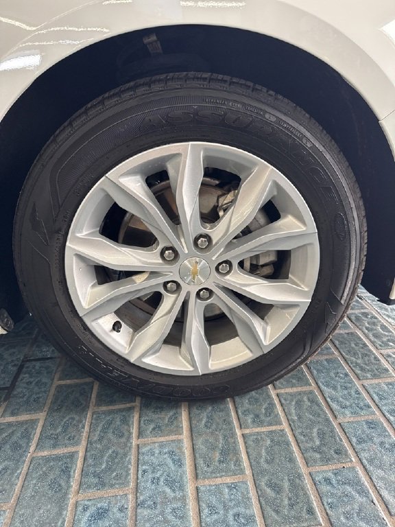 Used 2025 Chevrolet Malibu LT image 19