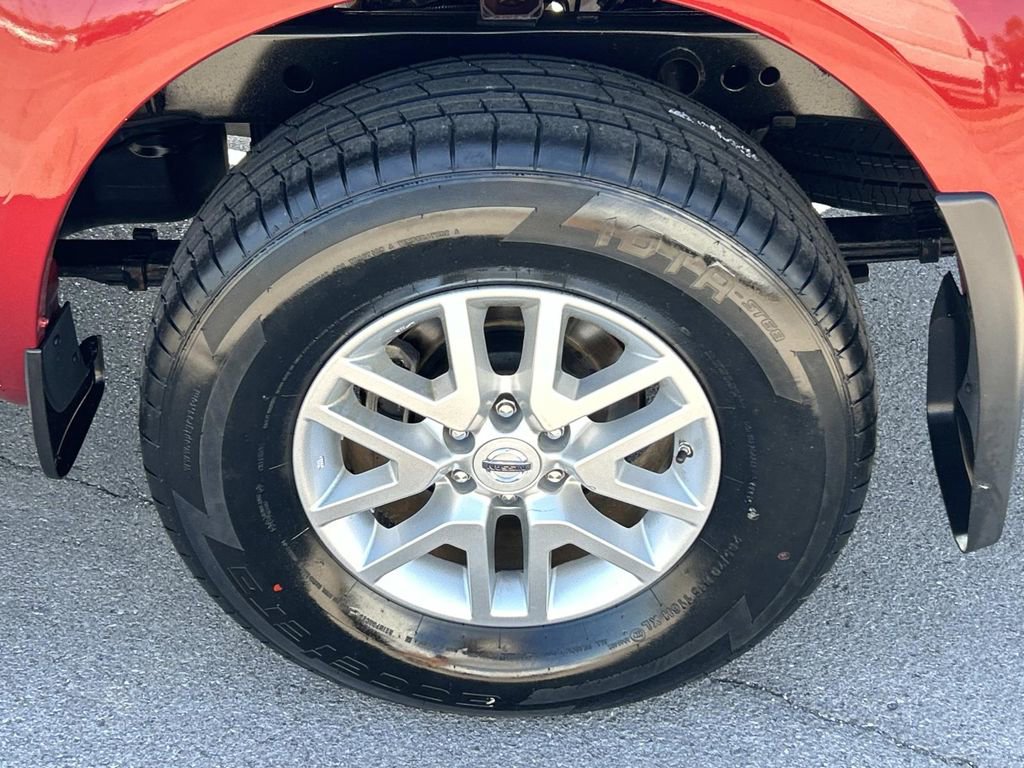 Used 2019 Nissan Frontier SV w/ Value Truck Package AWD/4WD image 15