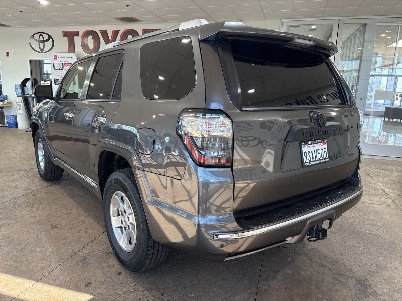 Used 2012 Toyota 4Runner SR5 RWD image 8