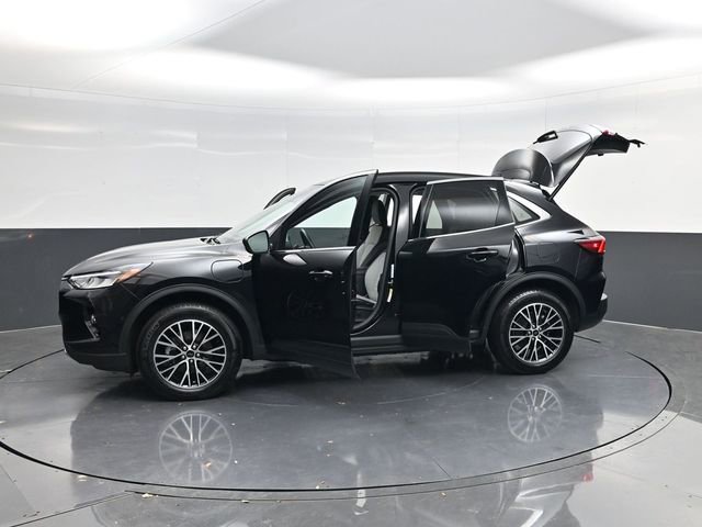 Used 2025 Ford Escape SE image 58
