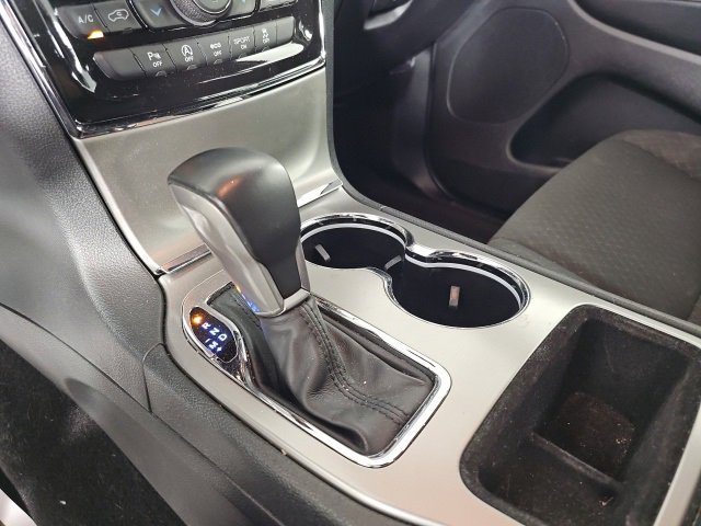 Certified 2022 Jeep Grand Cherokee Laredo E w/ Security & Convenience Group image 17