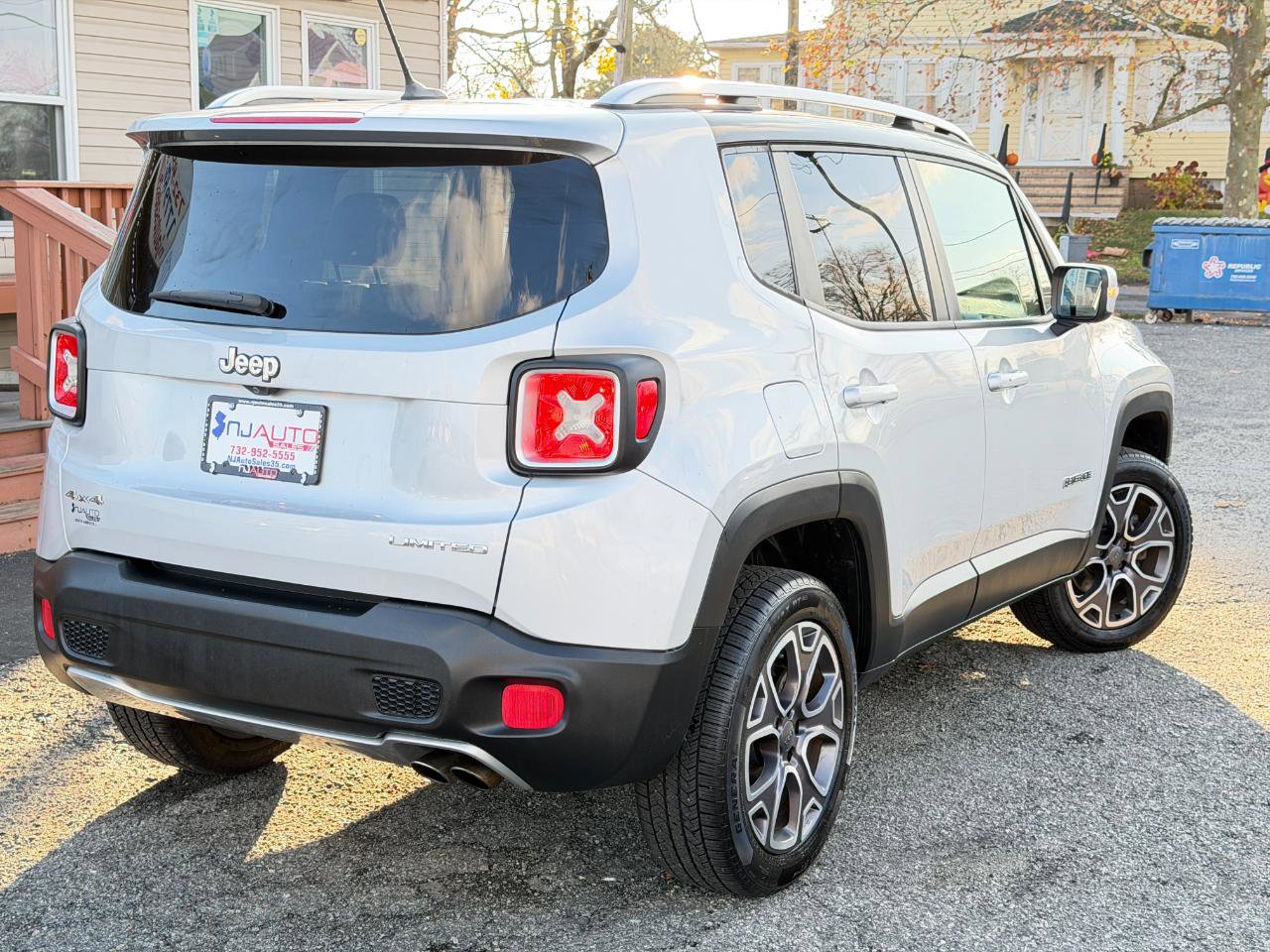 Used 2015 Jeep Renegade Limited AWD/4WD image 87