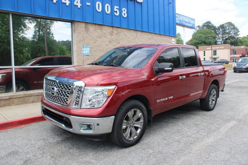Used 2019 Nissan Titan SV w/ SV Convenience Package RWD image 3