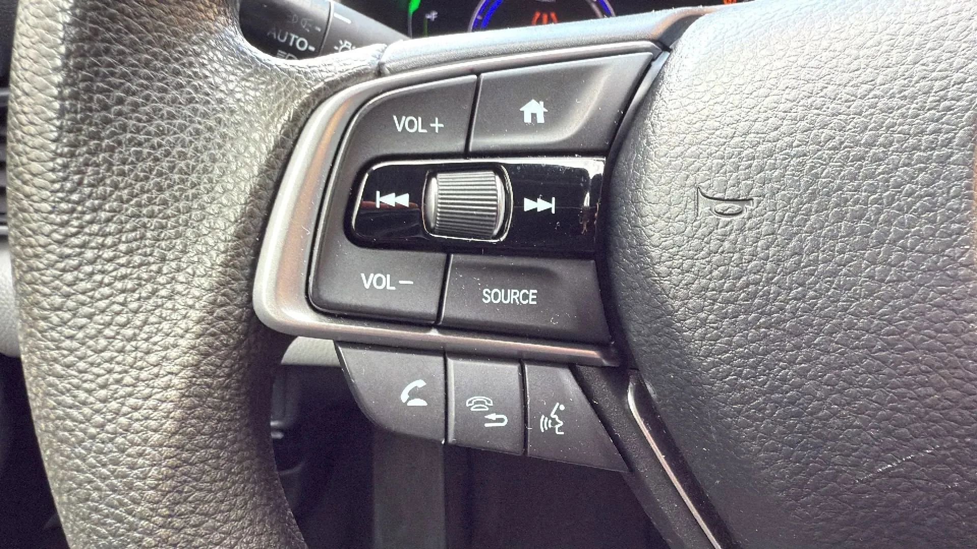 Used 2020 Honda Accord Hybrid image 12