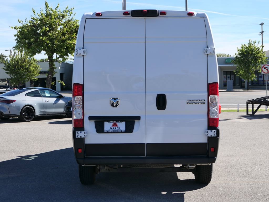 Used 2024 RAM ProMaster 2500 w/ Convenience Group image 6