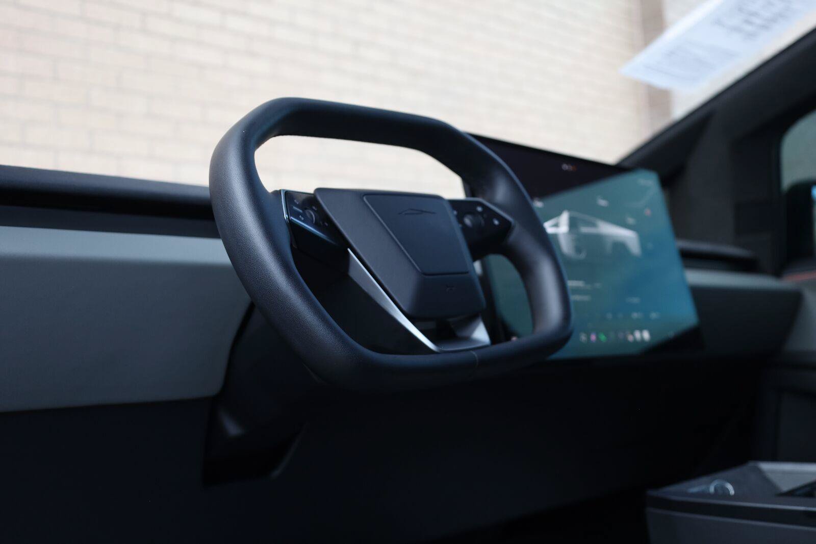Used 2025 Tesla Cybertruck Cyberbeast AWD/4WD image 16