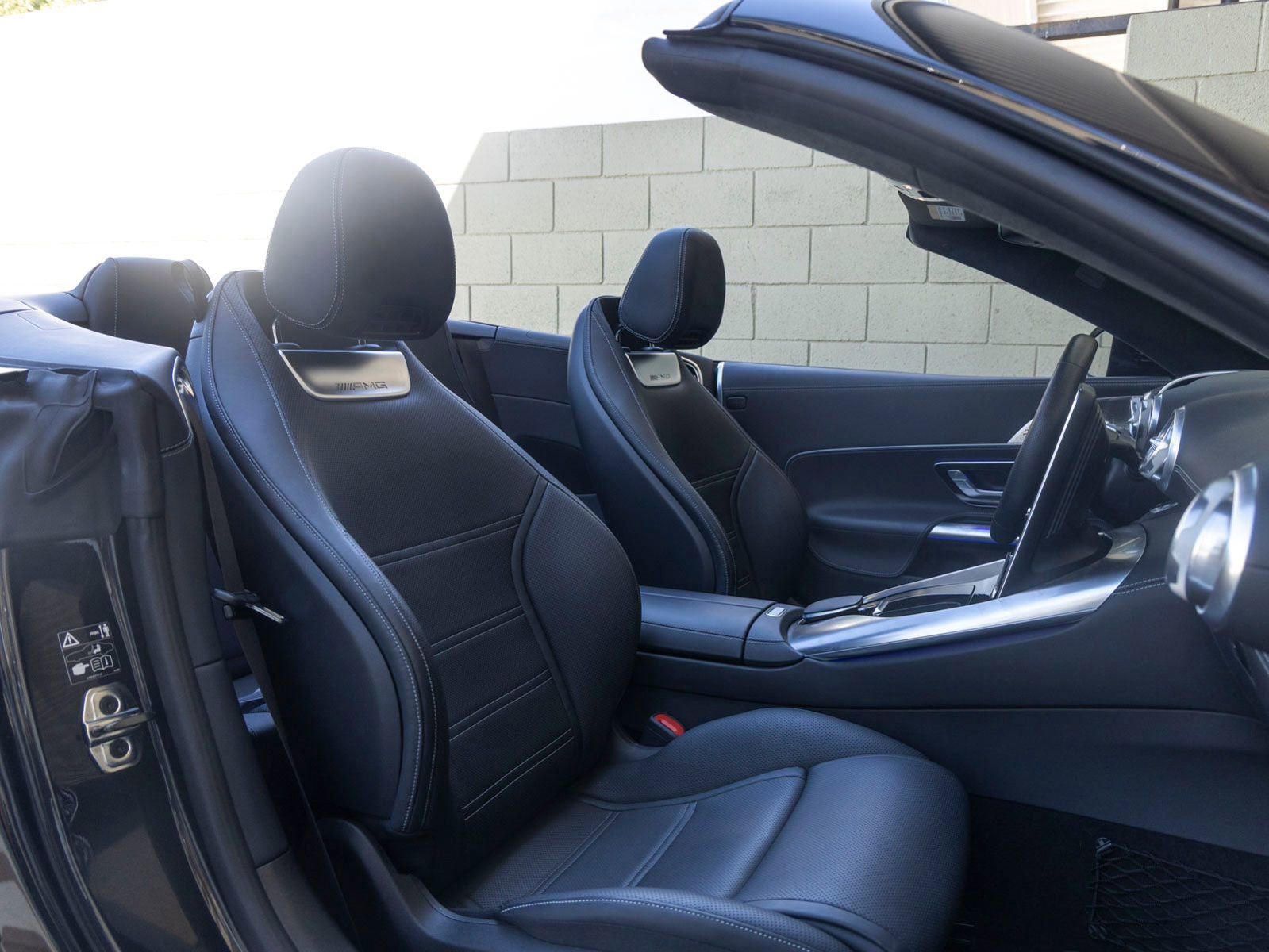 Used 2023 Mercedes-Benz SL 63 AMG 4MATIC image 20