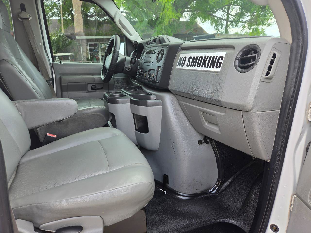 Used 2012 Ford E-350 and Econoline 350 XL w/ PWR Windows & Locks Group RWD image 18