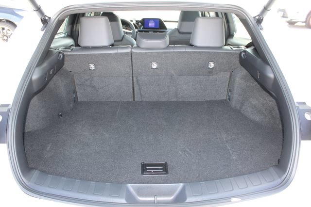 Certified 2024 Lexus UX 250h FWD image 8