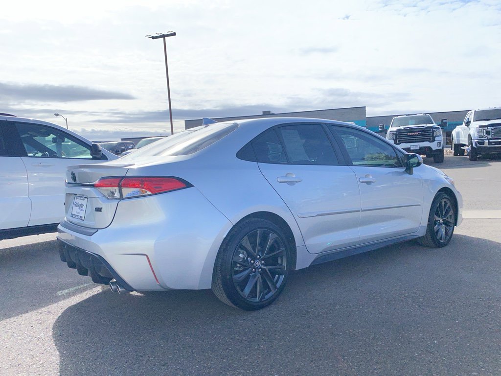 Used 2025 Toyota Corolla SE image 17