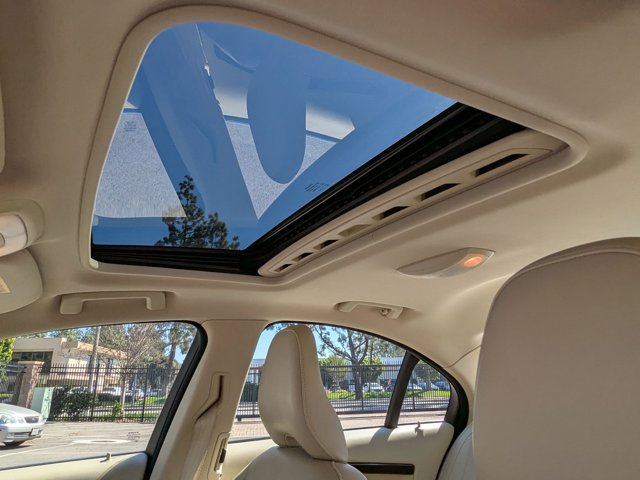 Used 2015 Volvo S80 T5 image 14