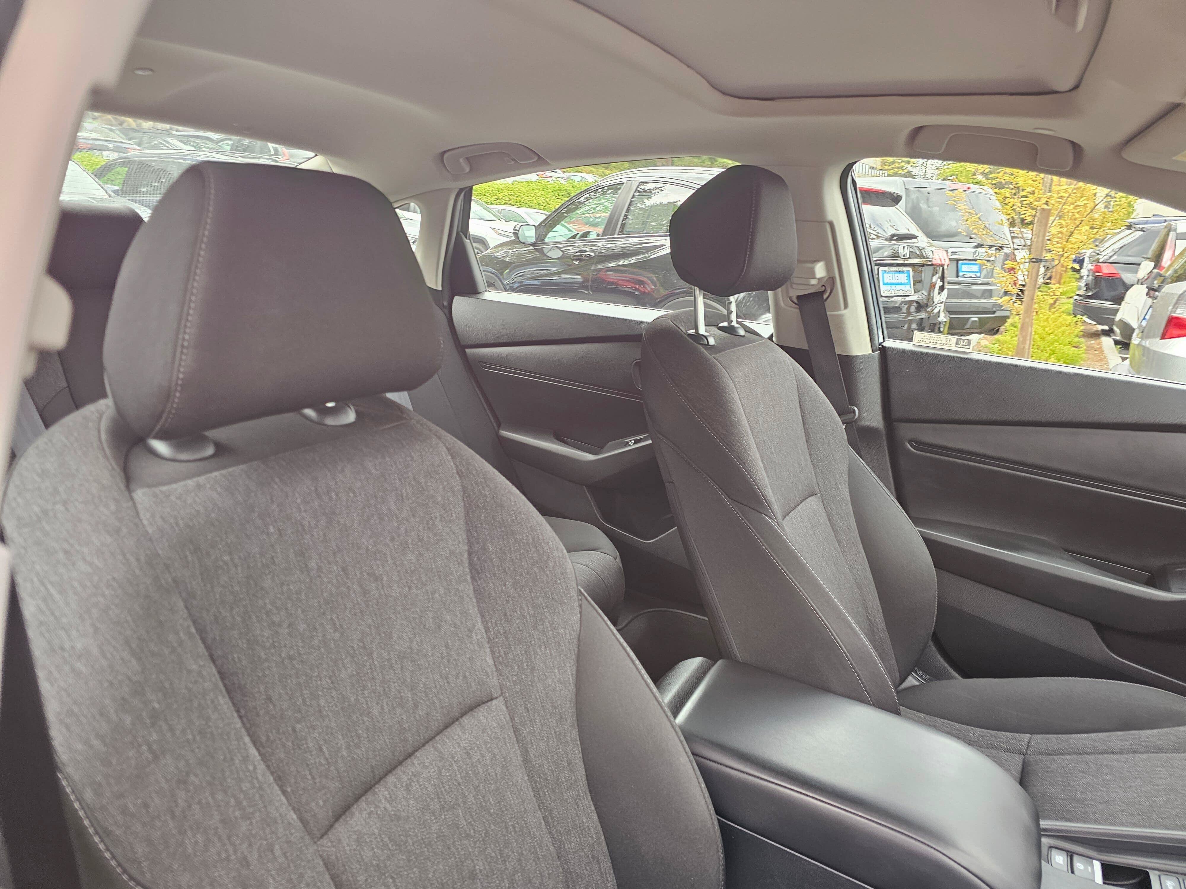 Used 2023 Honda Accord EX image 11