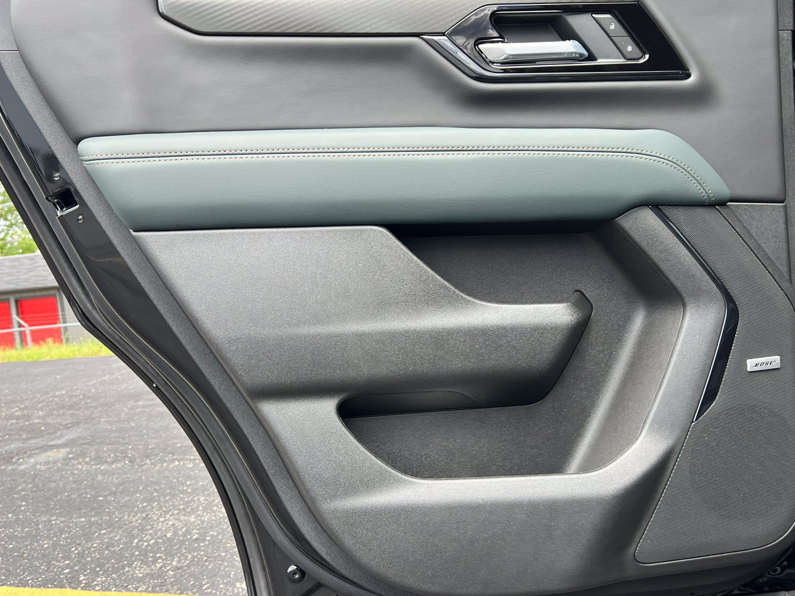 New 2026 GMC Yukon AT4 w/ AT4 Premium Plus Package AWD/4WD image 43
