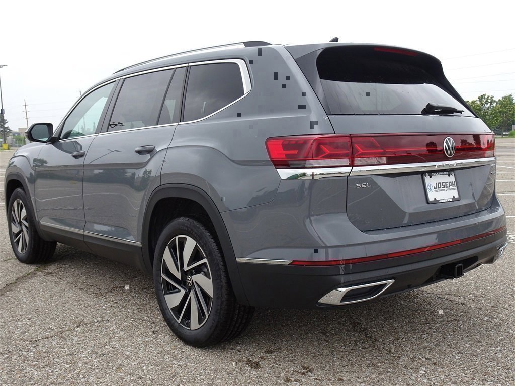 New 2025 Volkswagen Atlas SEL image 3