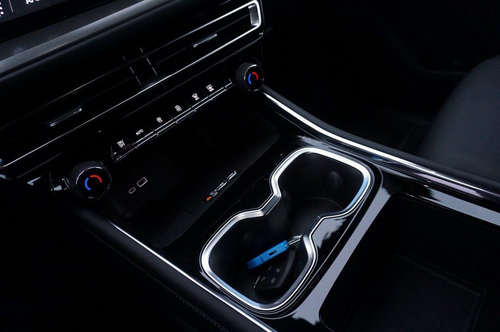 New 2026 Chevrolet Traverse LT w/ Driver Confidence Package image 17