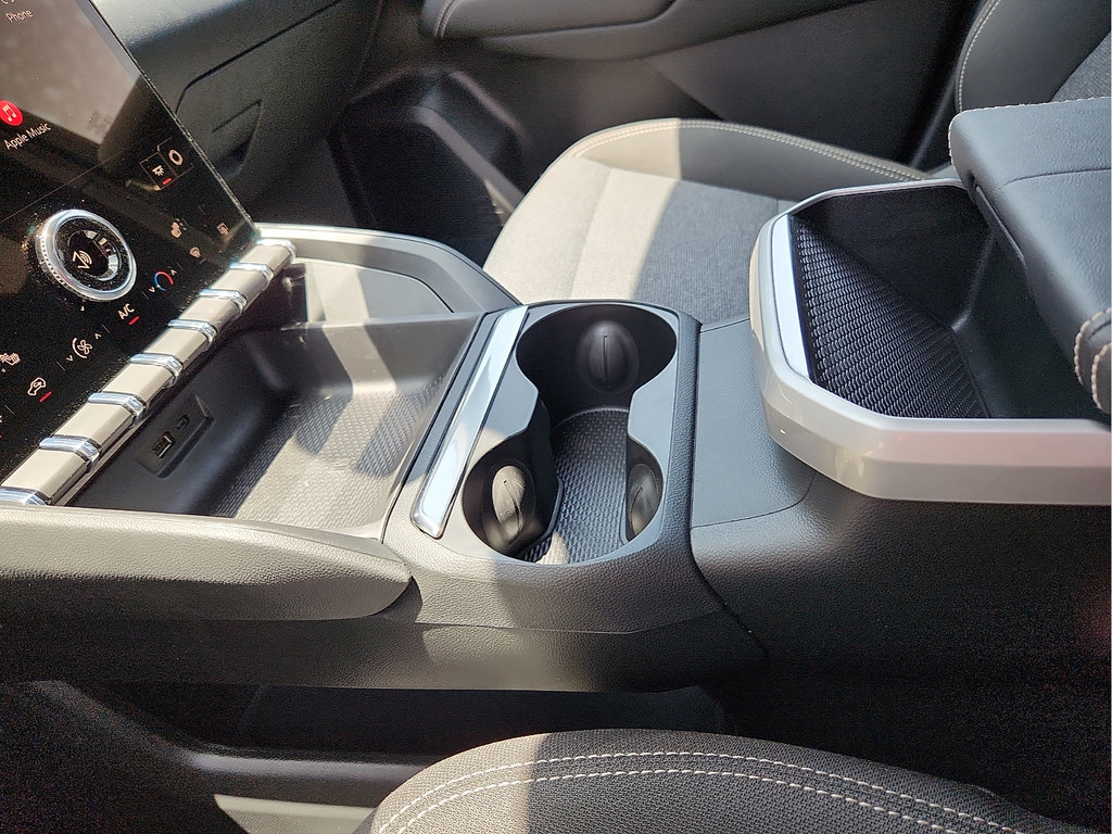 New 2027 GMC Terrain Elevation w/ LPO, Floor Liner Package FWD image 22