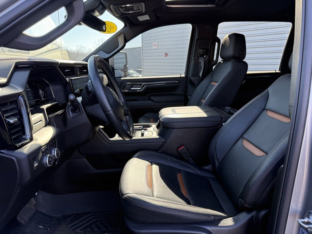 Used 2024 GMC Sierra 2500 AT4 w/ AT4 Preferred Package image 26