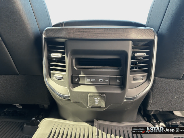 New 2026 RAM 3500 Laramie AWD/4WD image 20