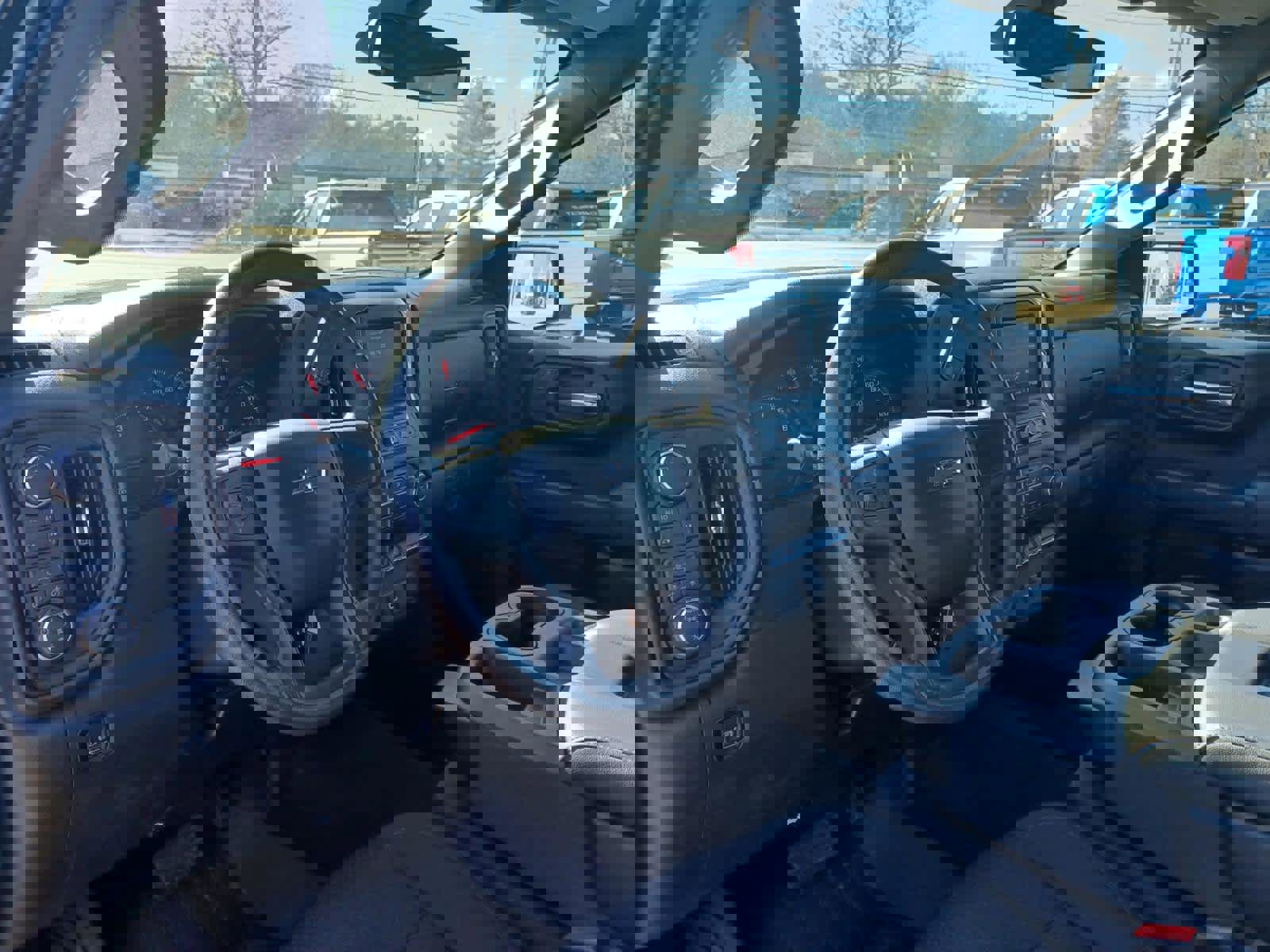 Used 2020 Chevrolet Silverado 1500 Custom Trail Boss w/ Custom Convenience Package image 8