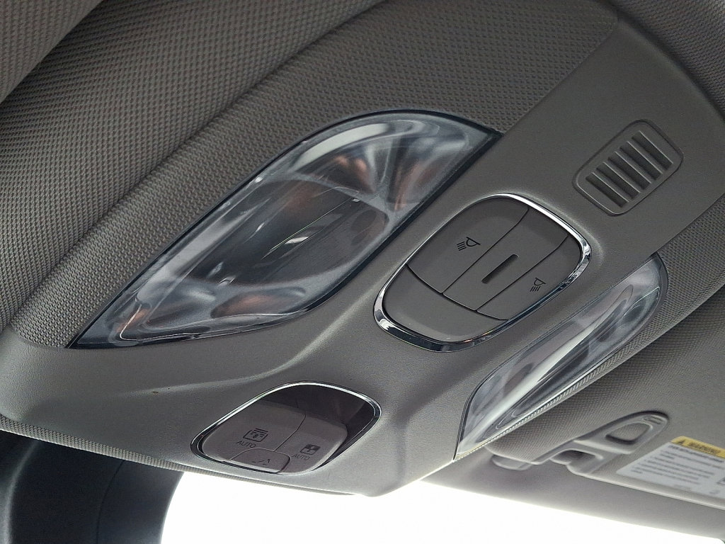 Certified 2022 Jeep Compass Limited w/ Sun and Sound Group image 32