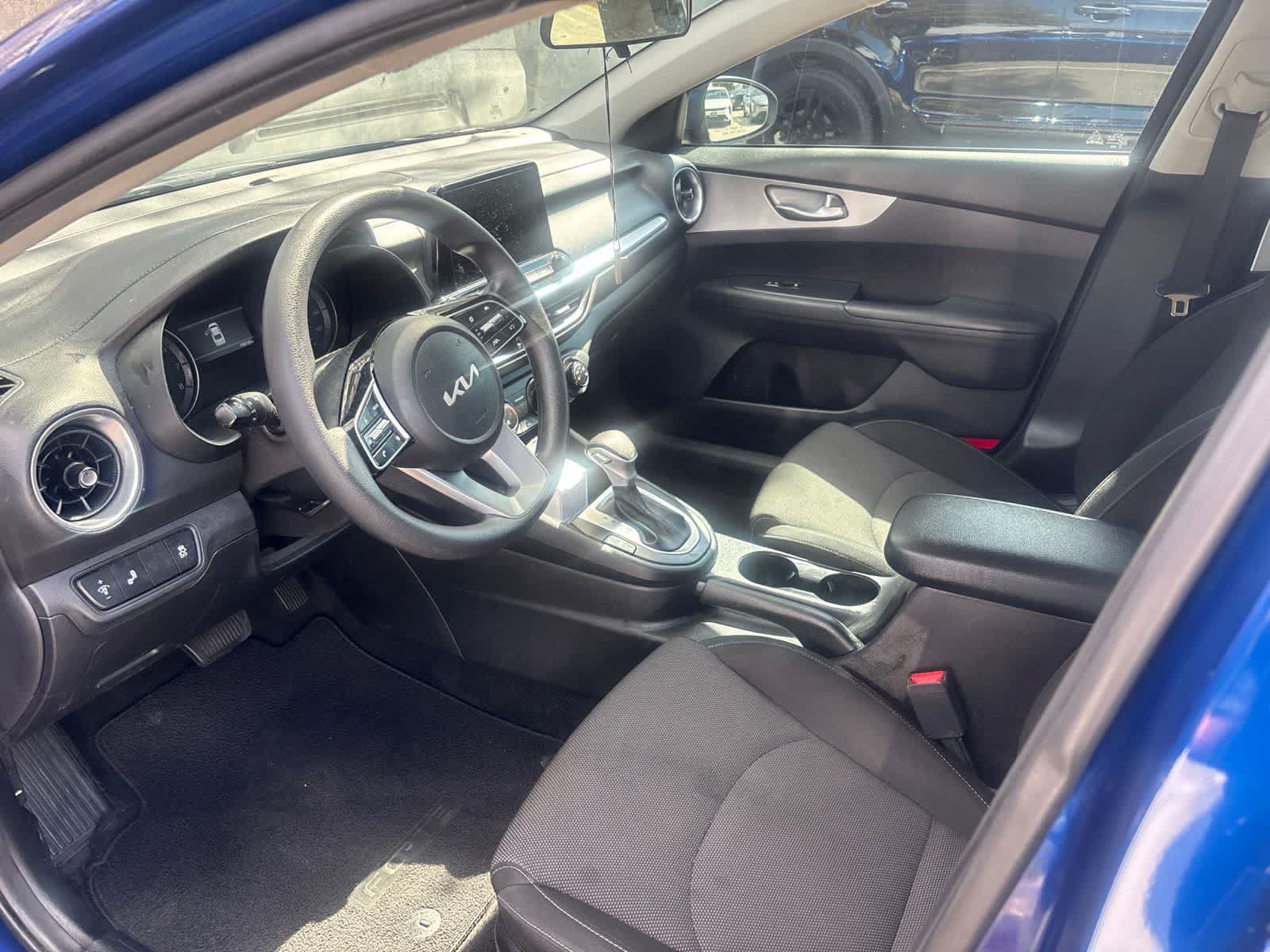 Certified 2023 Kia Forte LXS w/ LXS Technology Package FWD image 7
