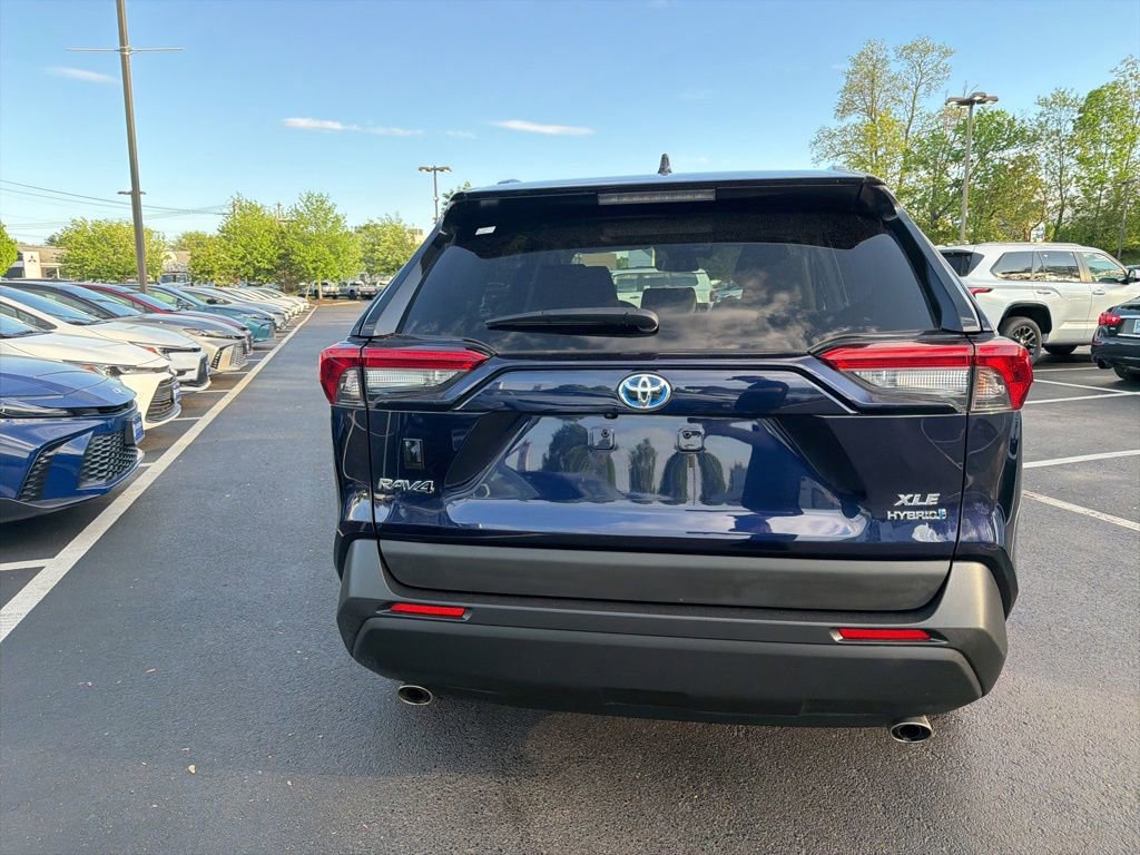 Used 2024 Toyota RAV4 XLE w/ Convenience Package AWD/4WD image 6