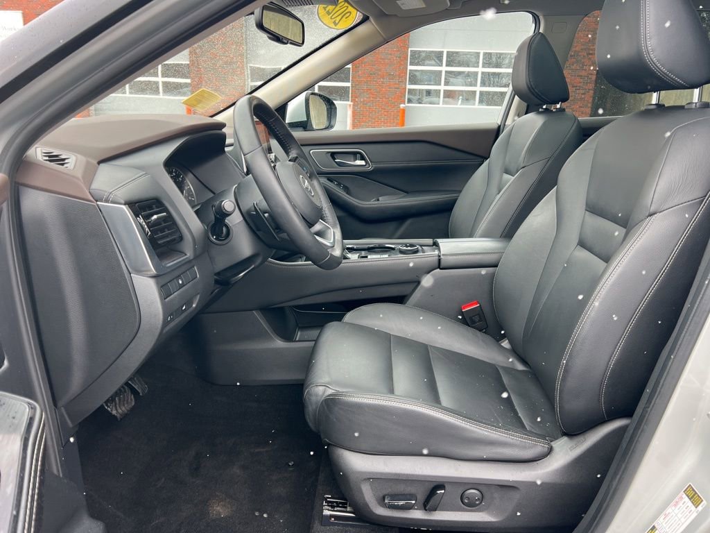 Used 2021 Nissan Rogue SL image 14