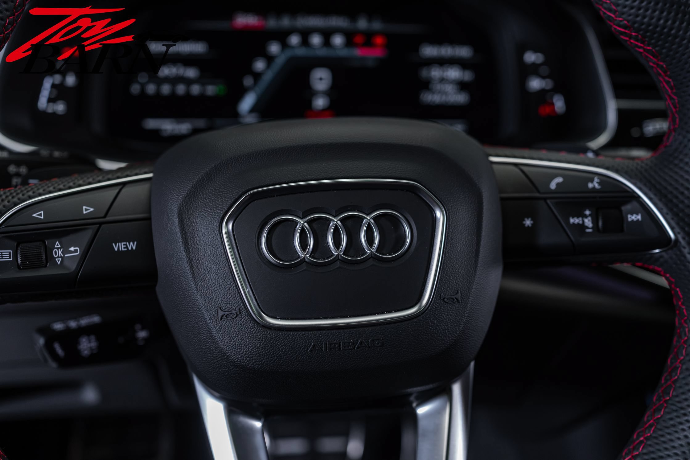 Used 2025 Audi SQ7 Prestige AWD/4WD image 30