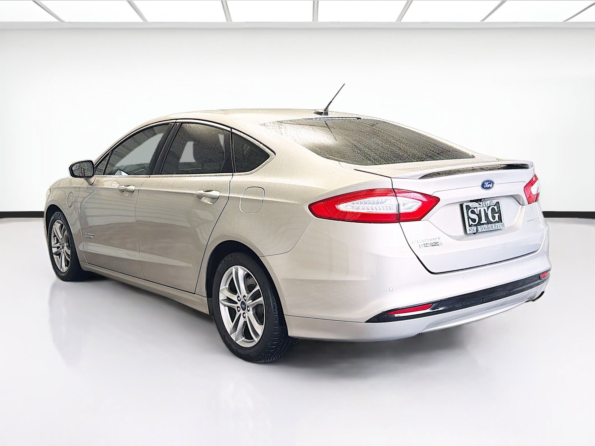 Used 2016 Ford Fusion Energi Titanium image 6